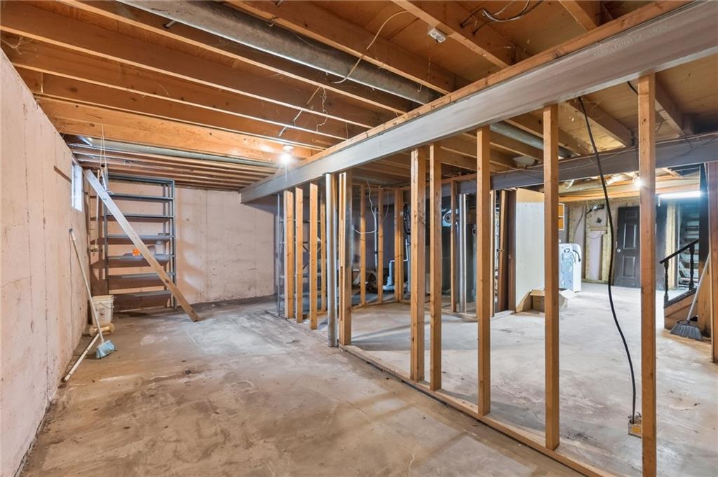 5902 N Garfield Ave, Kansas City, MO 64118