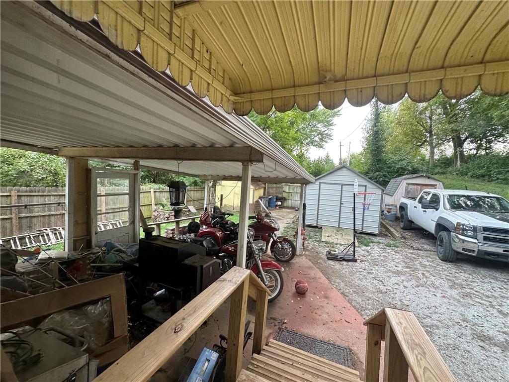 406 W Poulin St, St Joseph, MO 64501