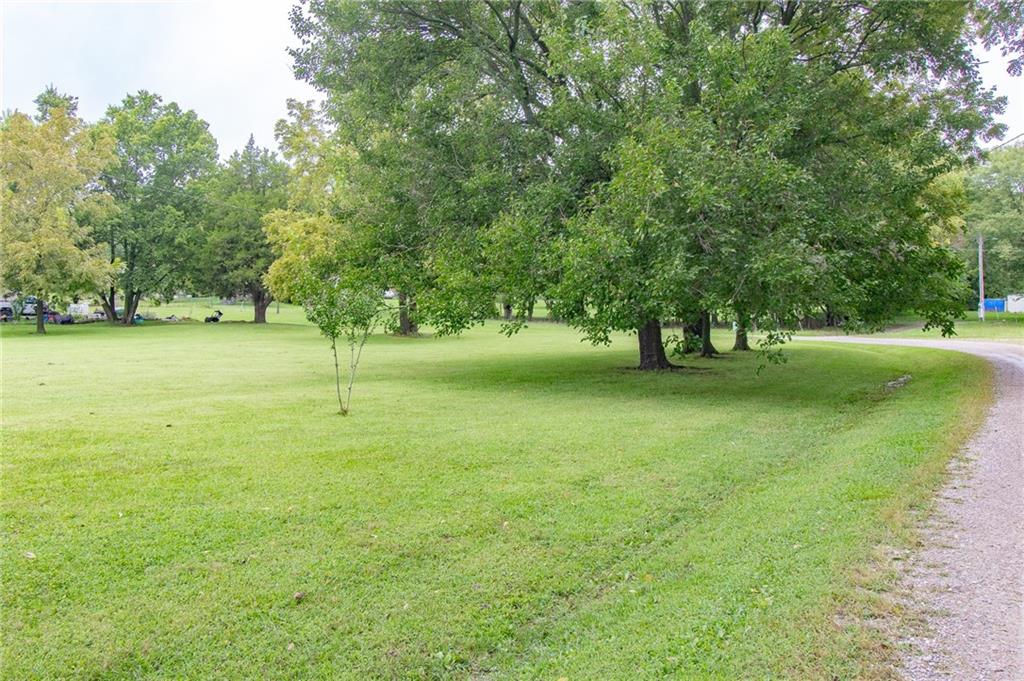 125 NE 641st Rd, Knob Noster, MO 65336
