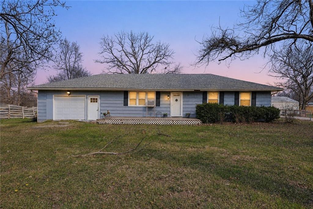 529 N 5 St, Lacygne, KS 66040