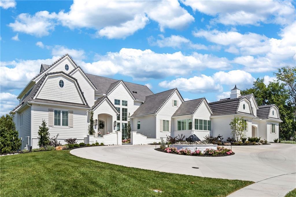 16801 Barton St, Overland Park, KS 66062