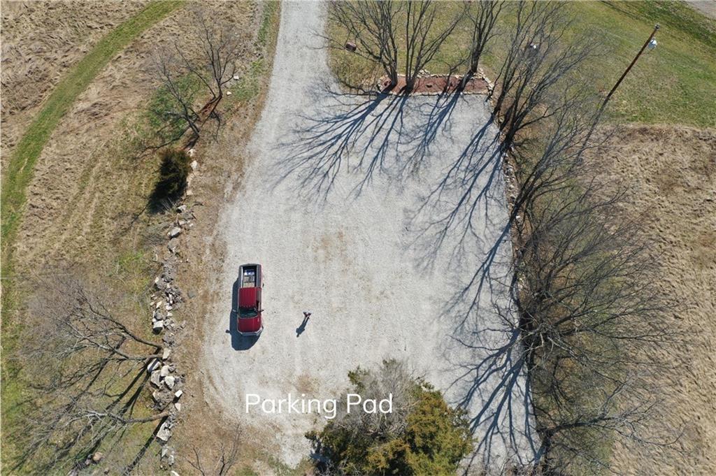 37682 10 Hw, Richmond, MO 64085