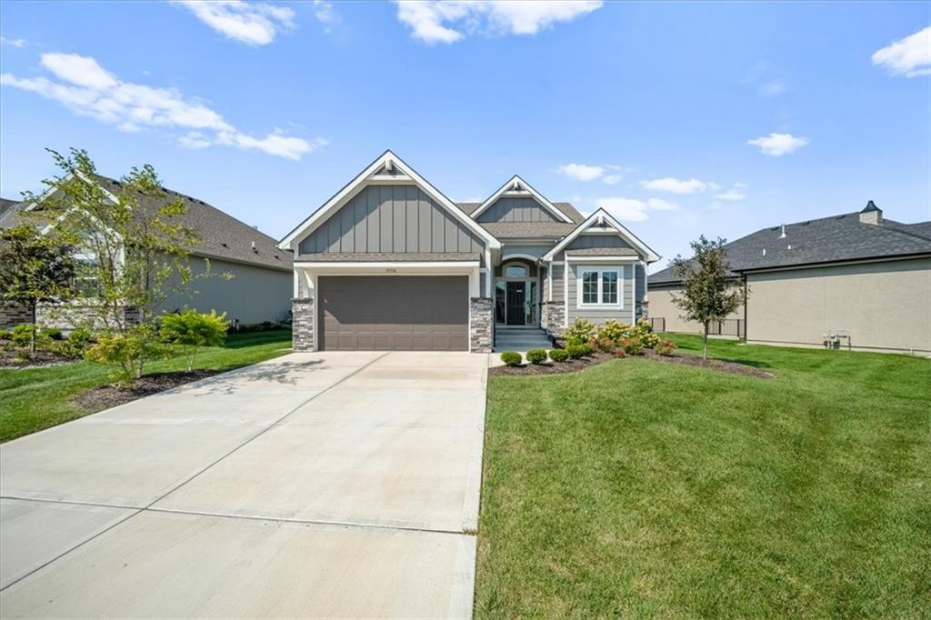 15336 W 173rd Ter, Olathe, KS 66062