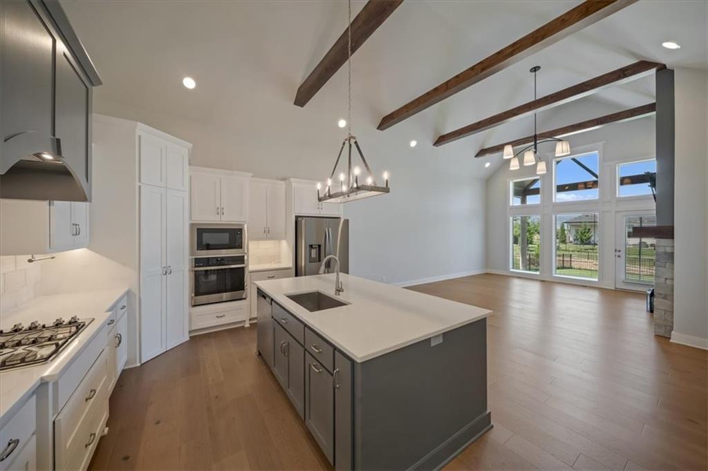 15336 W 173rd Ter, Olathe, KS 66062
