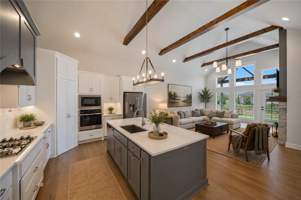 15336 W 173rd Ter, Olathe, KS 66062