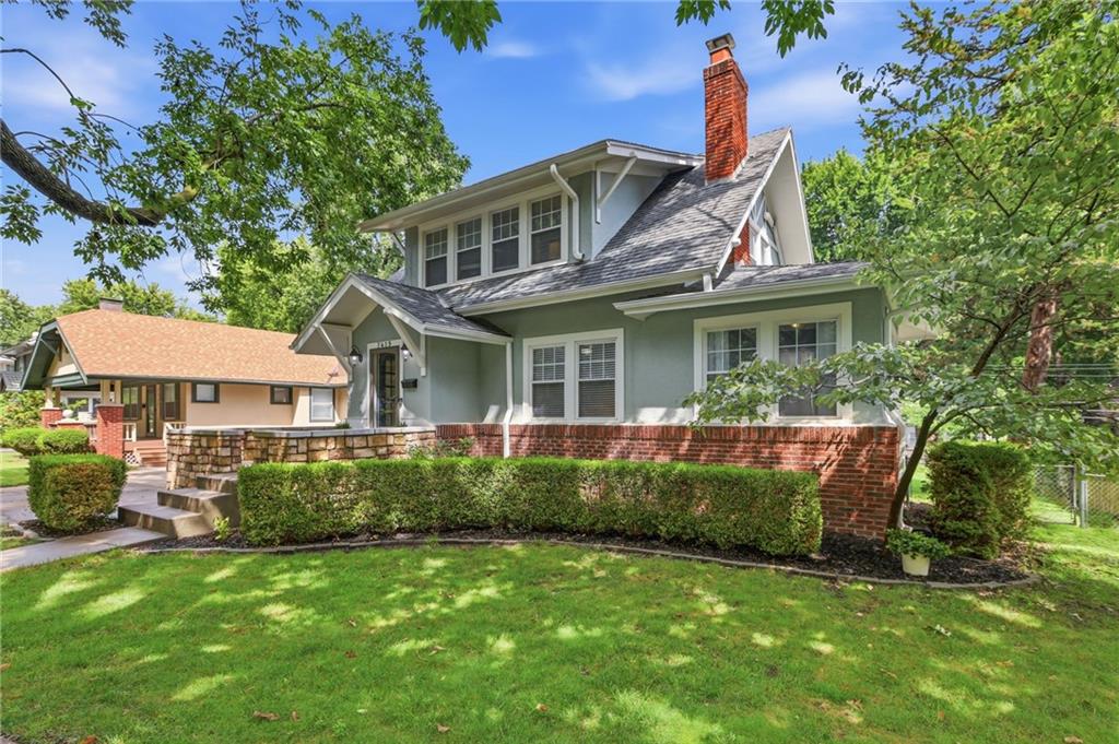 7419 Jarboe St, Kansas City, MO 64114