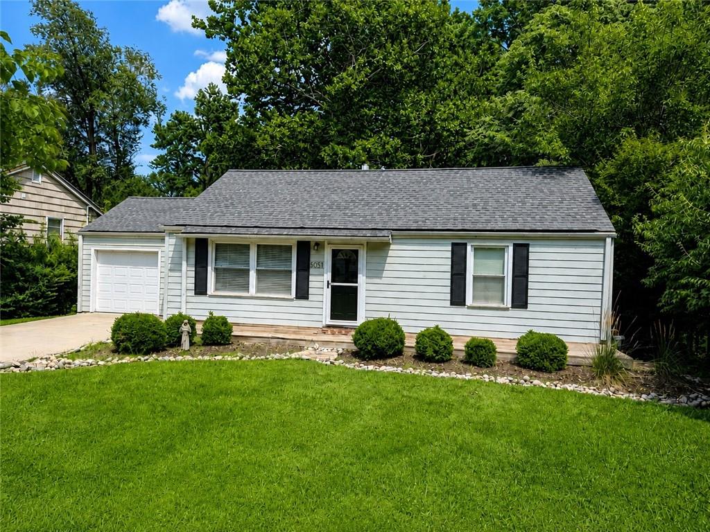 5051 Buena Vista St, Roeland Park, KS 66205