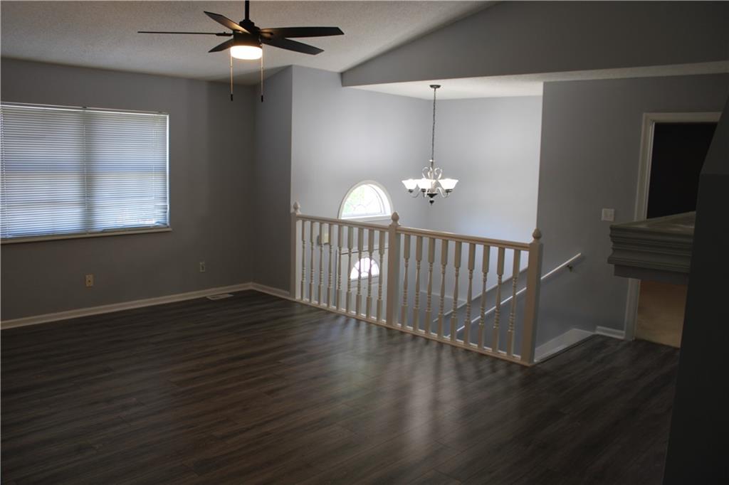 1412 Hamilton St, Warrensburg, MO 64093