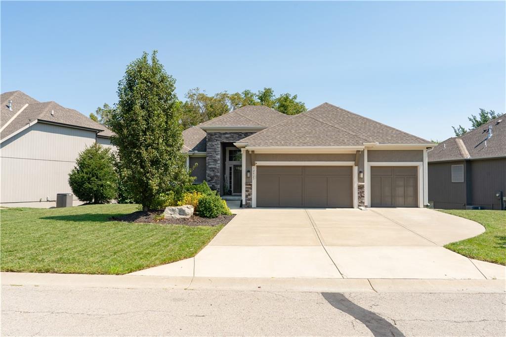 12527 S Hastings St, Olathe, KS 66061