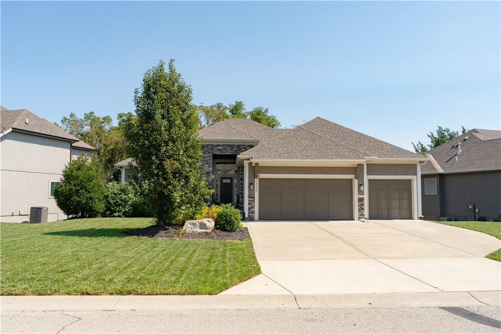 12527 S Hastings St, Olathe, KS 66061