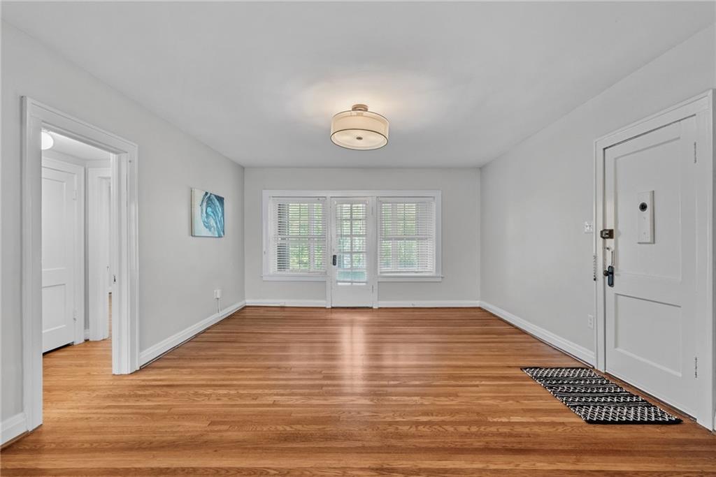 4434 J C Nichols Pw #2N, Kansas City, MO 64111
