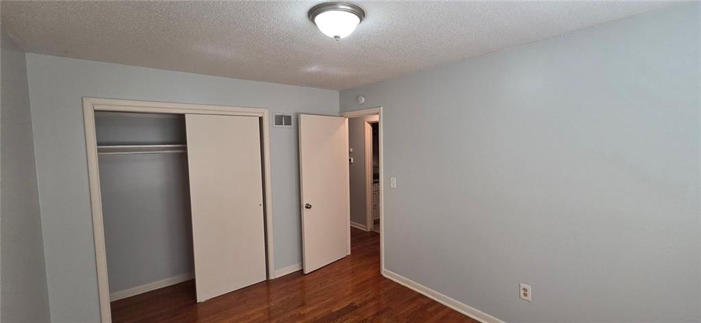509 SE Browning Ave, Lee's Summit, MO 64063