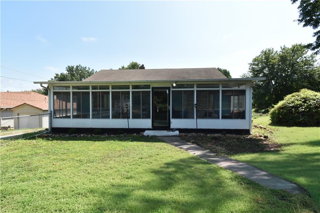 3715 N River Blvd, Independence, MO 64050