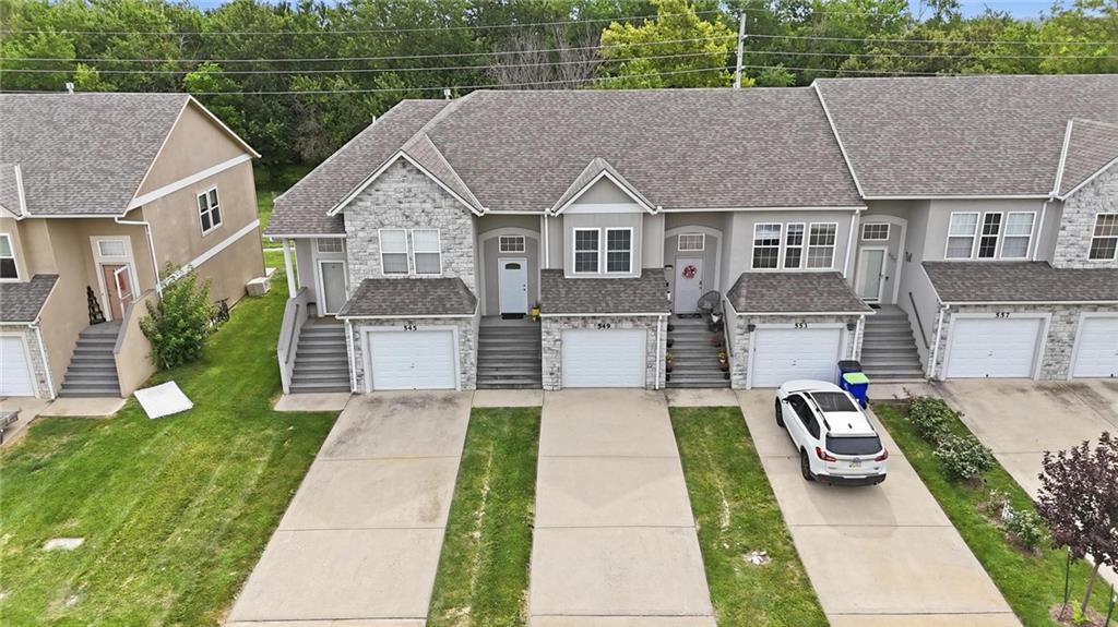549 S Woodson Ln, Gardner, KS 66030