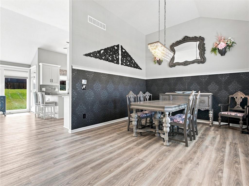 800 Wright St, Pleasant Hill, MO 64080
