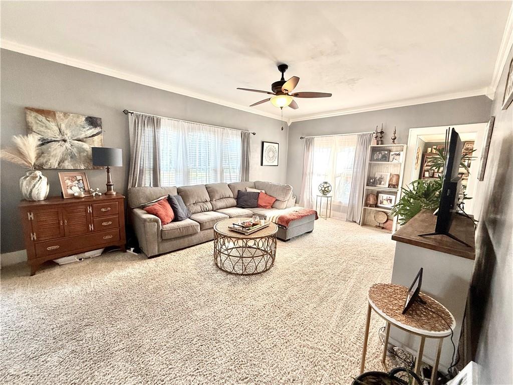 604 S Mulberry St, Maryville, MO 64468