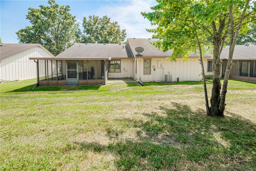 8310 E 190th St, Belton, MO 64012