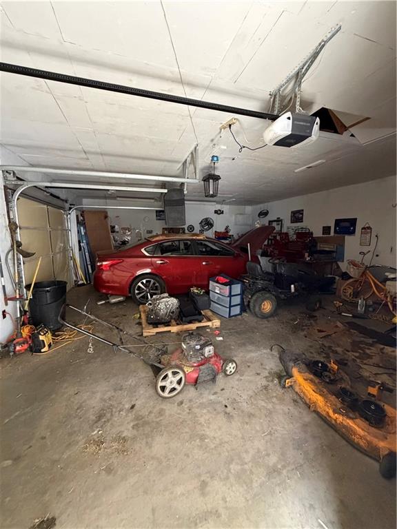 416 W 3rd St, Coffeyville, KS 67337