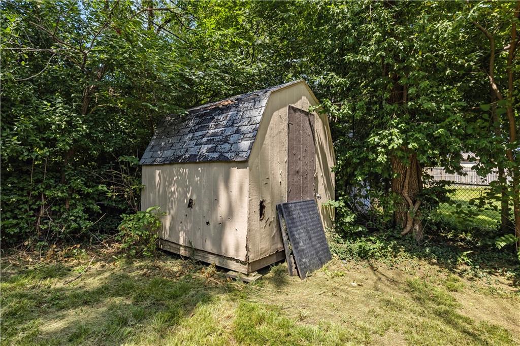 404 8th St, Warrensburg, MO 64093