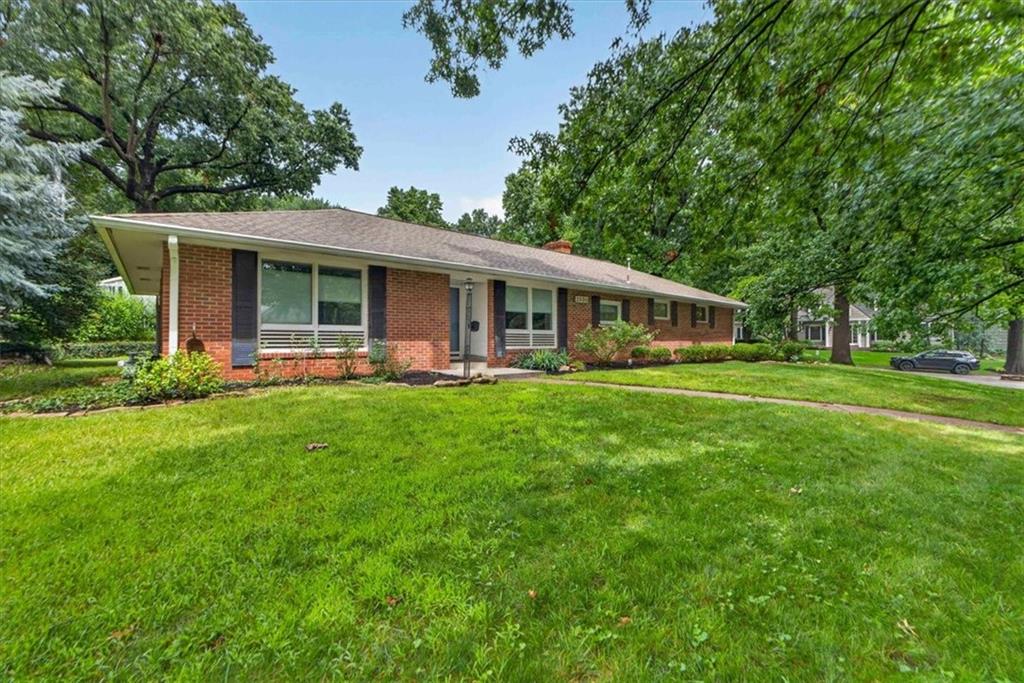 2800 W 91st St, Leawood, KS 66206