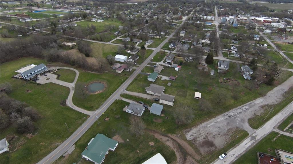 510 W Samuel St, Hamilton, MO 64644