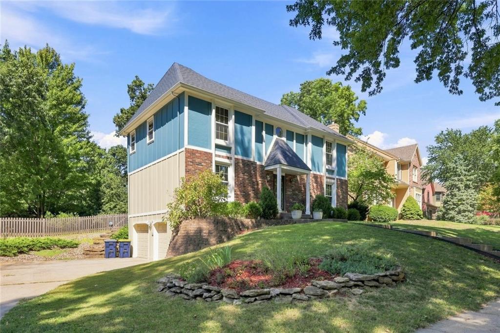 6112 N Strathbury Ave, Kansas City, MO 64151