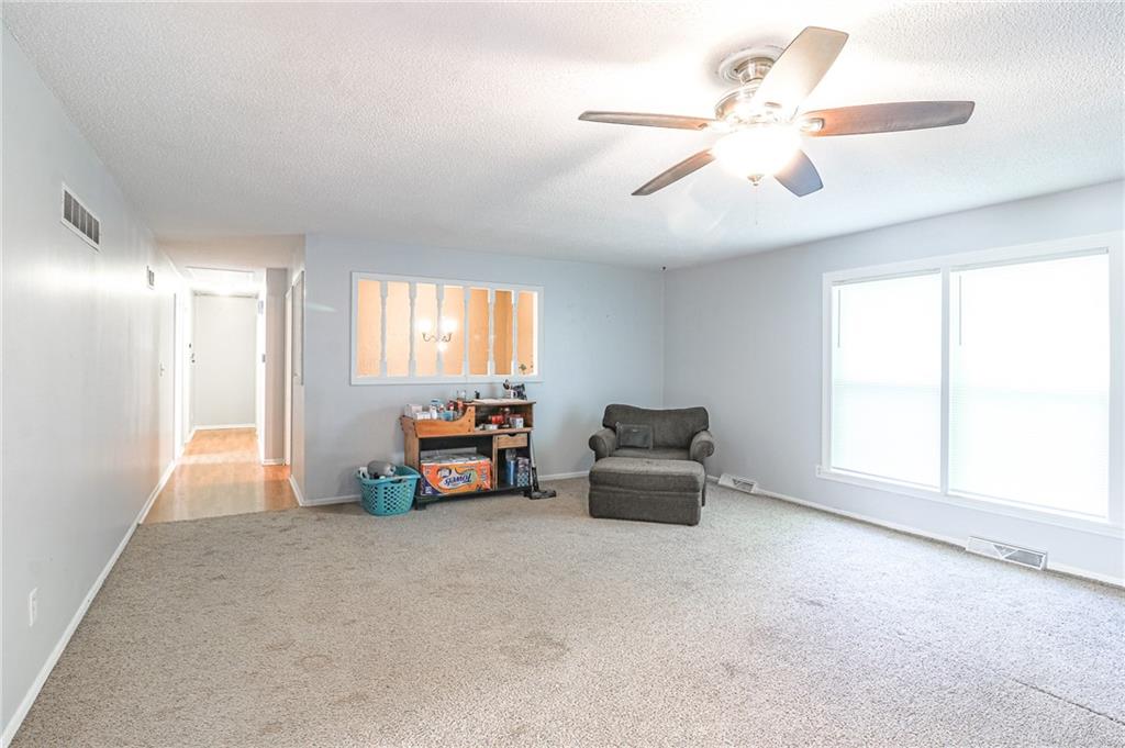 12723 Cave Ln, Excelsior Springs, MO 64024