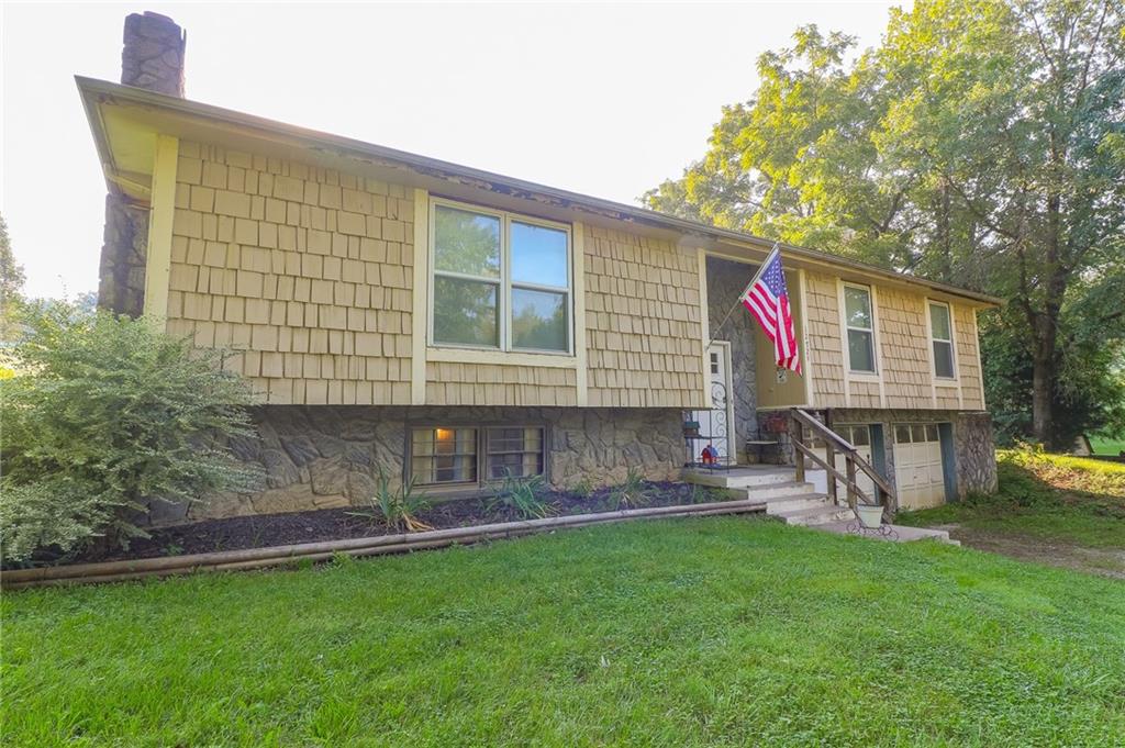 12723 Cave Ln, Excelsior Springs, MO 64024