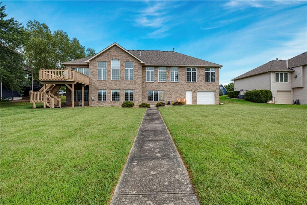 15613 Cedar Ln, Basehor, KS 66007