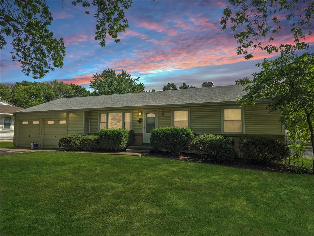 2623 Vernon St, North Kansas City, MO 64116