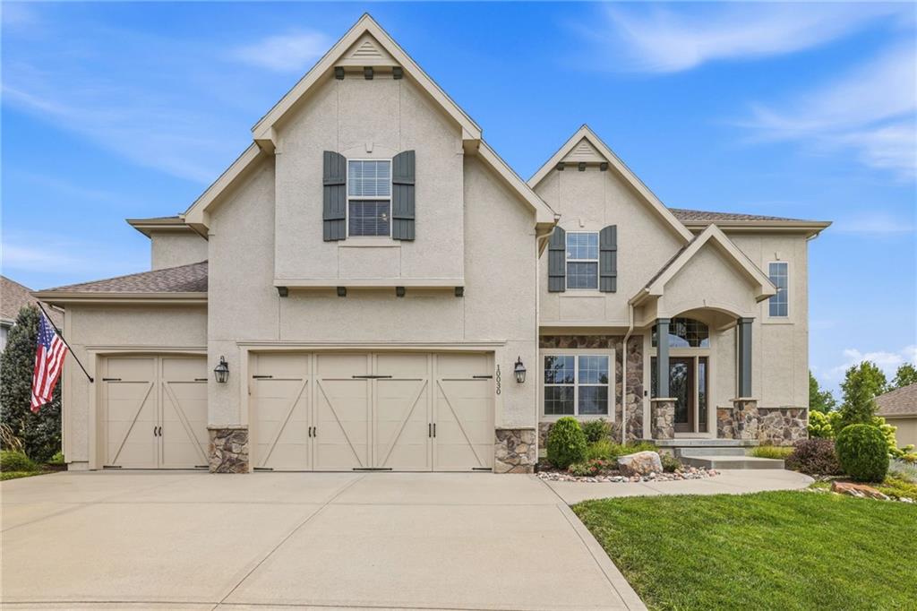 10030 Warwick St, Lenexa, KS 66220