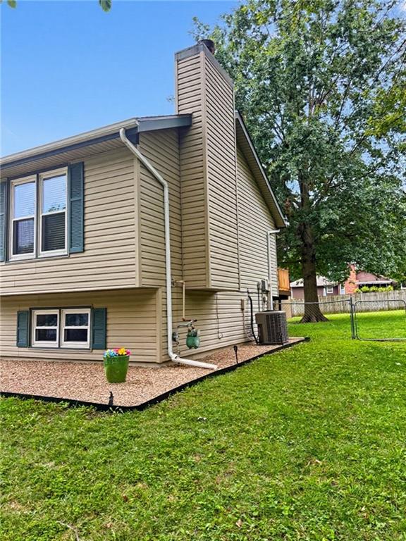 1607 NE 114 St, Kansas City, MO 64155