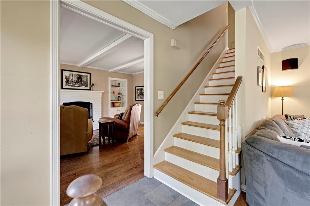 9515 Granada Dr, Overland Park, KS 66207