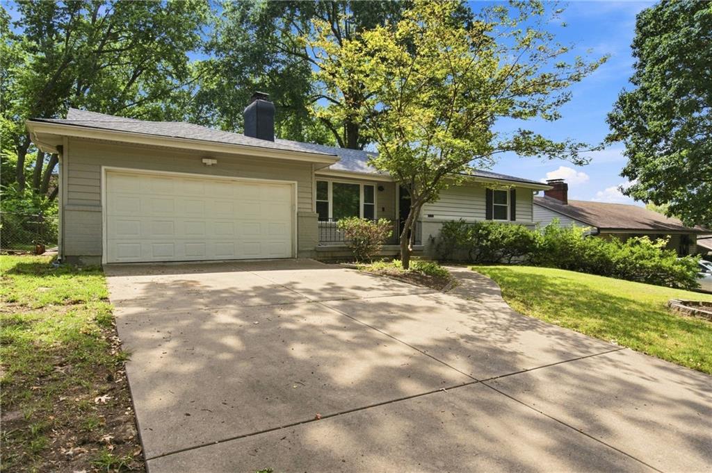 807 W 87th Ter, Kansas City, MO 64114
