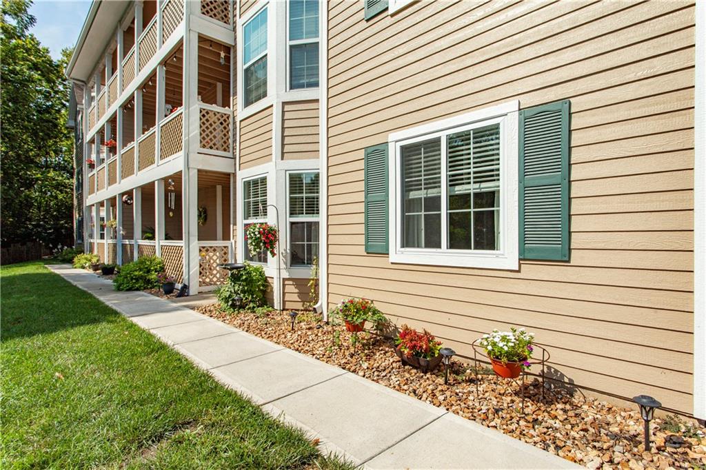 4323 S Megan Ct #1, Independence, MO 64055