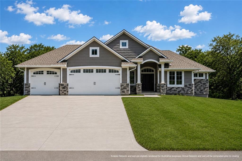 12215 S Eagle Crest Dr, Lee's Summit, MO 64086