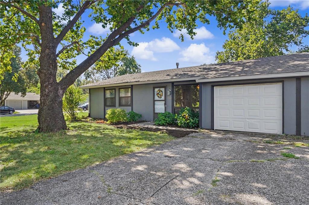 3210 Rainier Dr, Lawrence, KS 66047