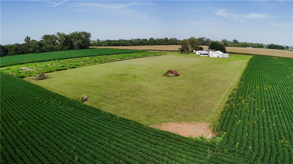 5710 SW 51st Rd, St Joseph, MO 64504