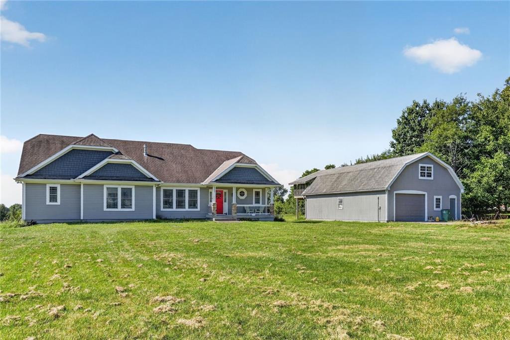12407 E 195th St, Raymore, MO 64083