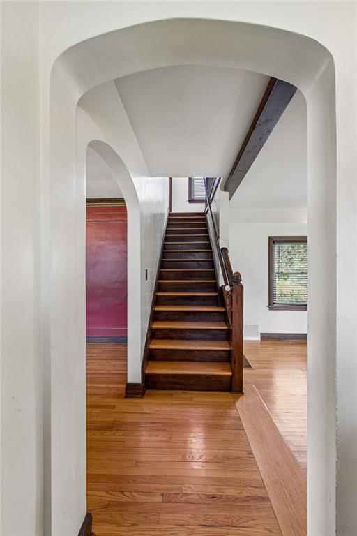 734 E Manor Rd, Independence, MO 64055
