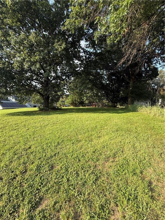 5415 NW Roanridge Rd, Kansas City, MO 64151