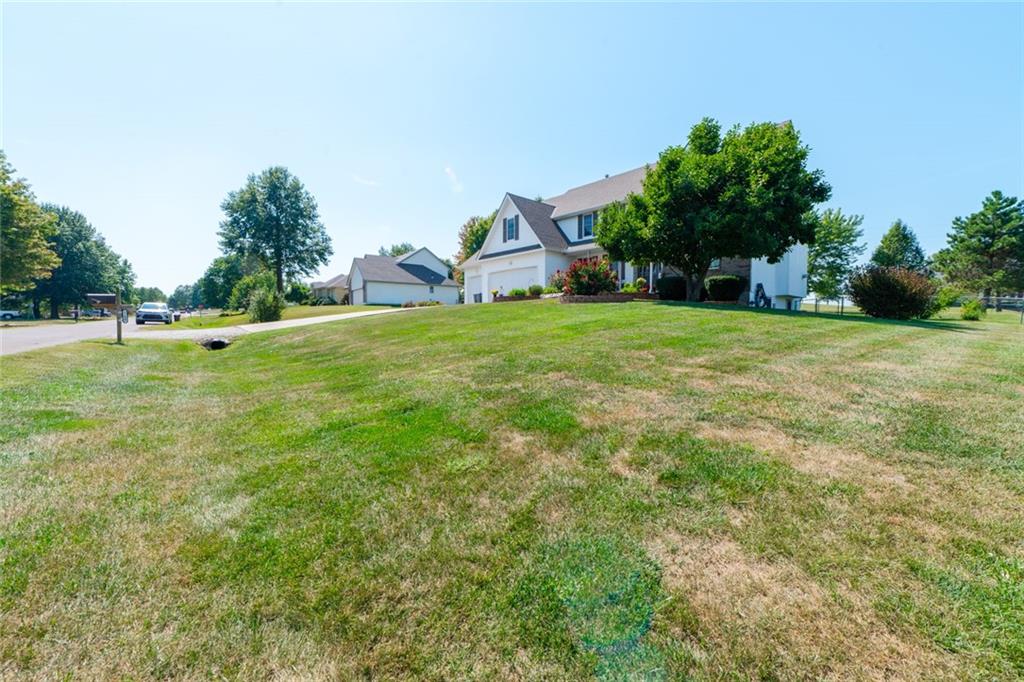 17807 157th Ter, Basehor, KS 66007