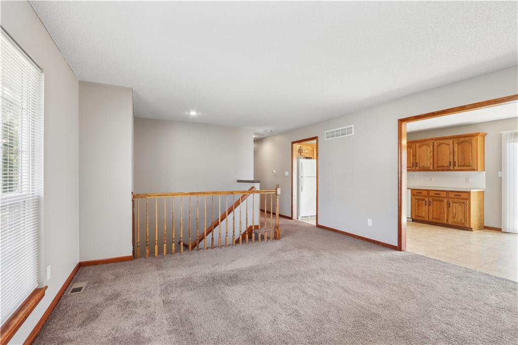 2009 Cypress Way, Pleasant Hill, MO 64080
