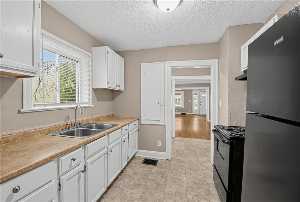 7231 Bales Ave, Kansas City, MO 64132