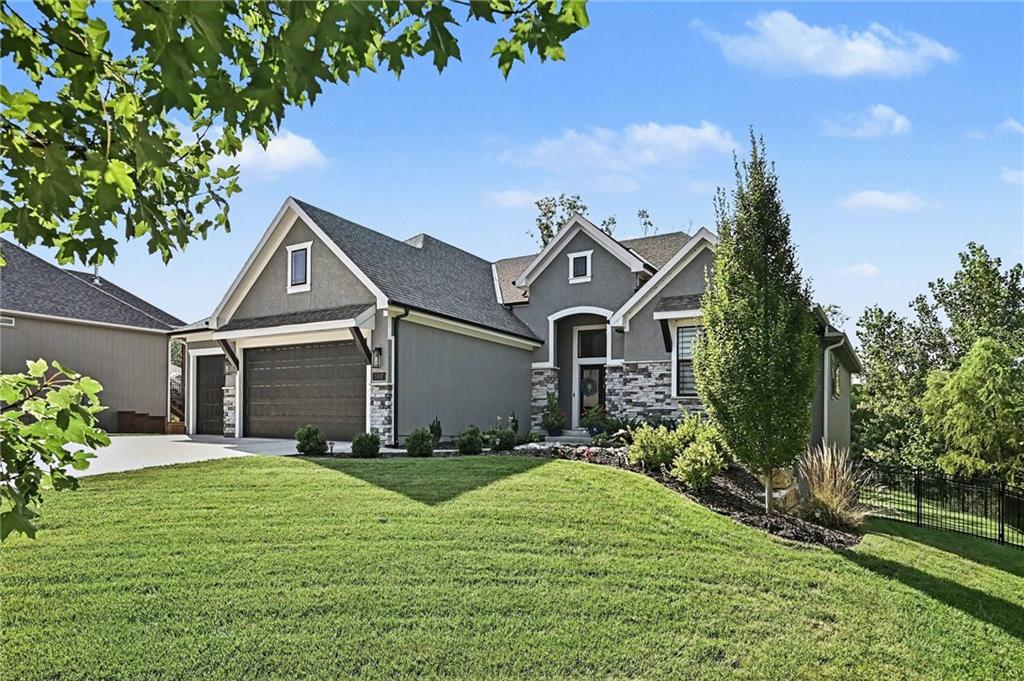 5507 NW 111th Pl, Kansas City, MO 64154