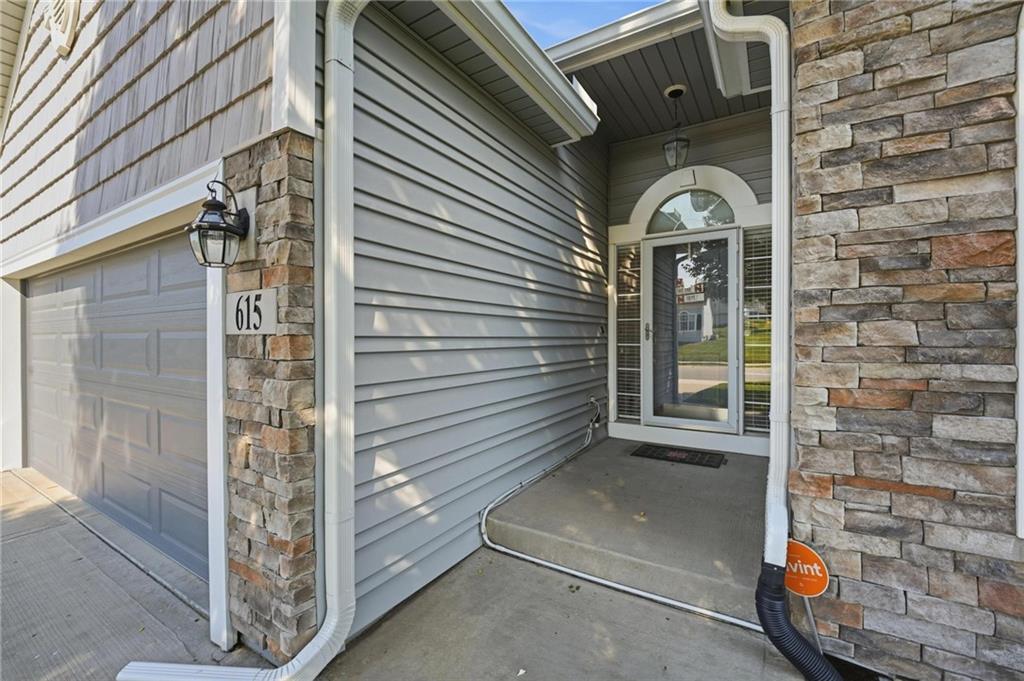 615 Johnston Pw, Raymore, MO 64083