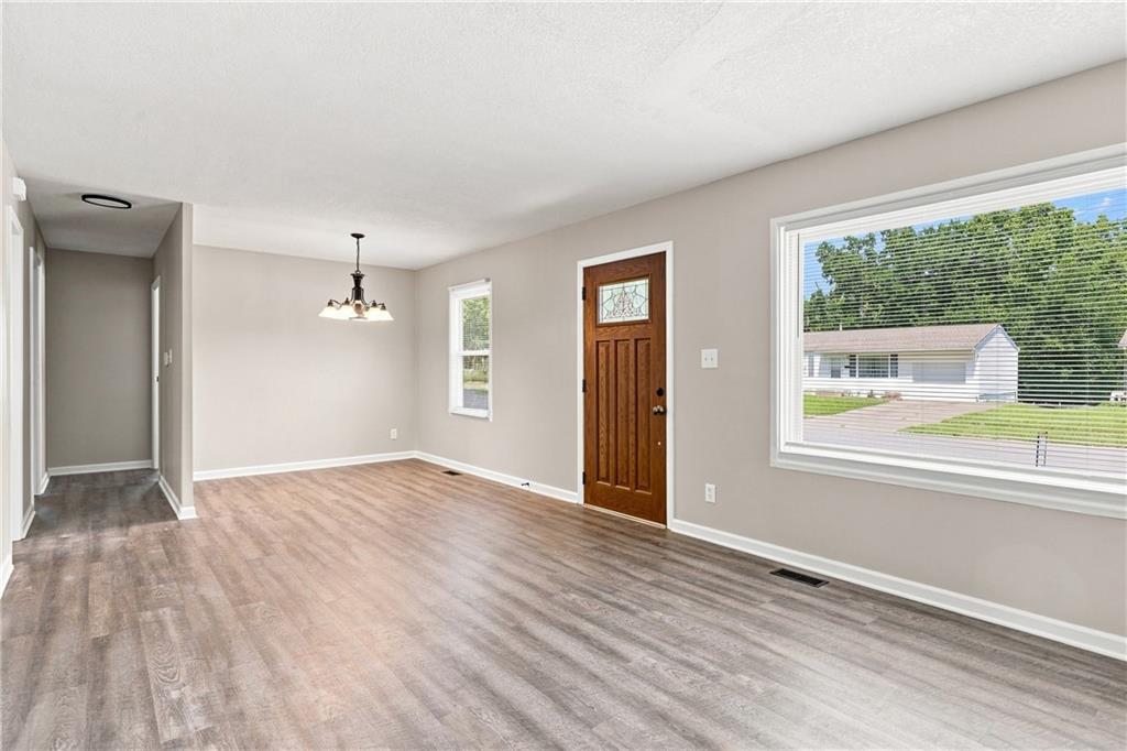 16007 E 17th St S, Independence, MO 64050
