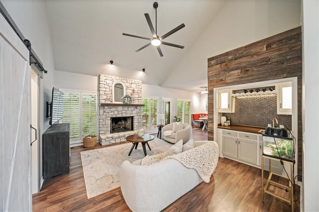 112 W 123rd Ter, Kansas City, MO 64145