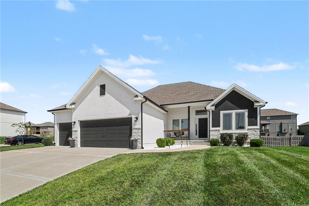 10931 N Bristol Ave, Kansas City, MO 64156