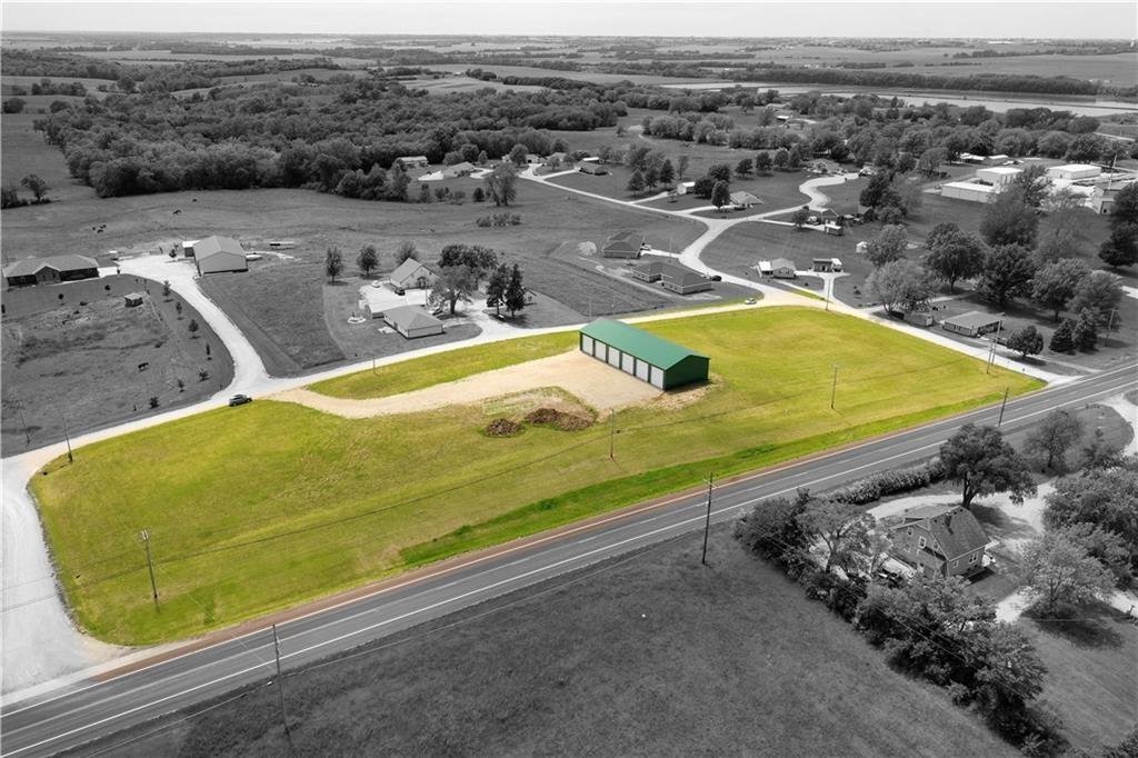 30449 Hillside Dr, Maryville, MO 64468